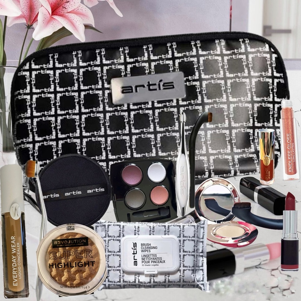 Artis Logo Clutch Makeup Bag NWT